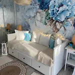 Przy Plazy Victoria -